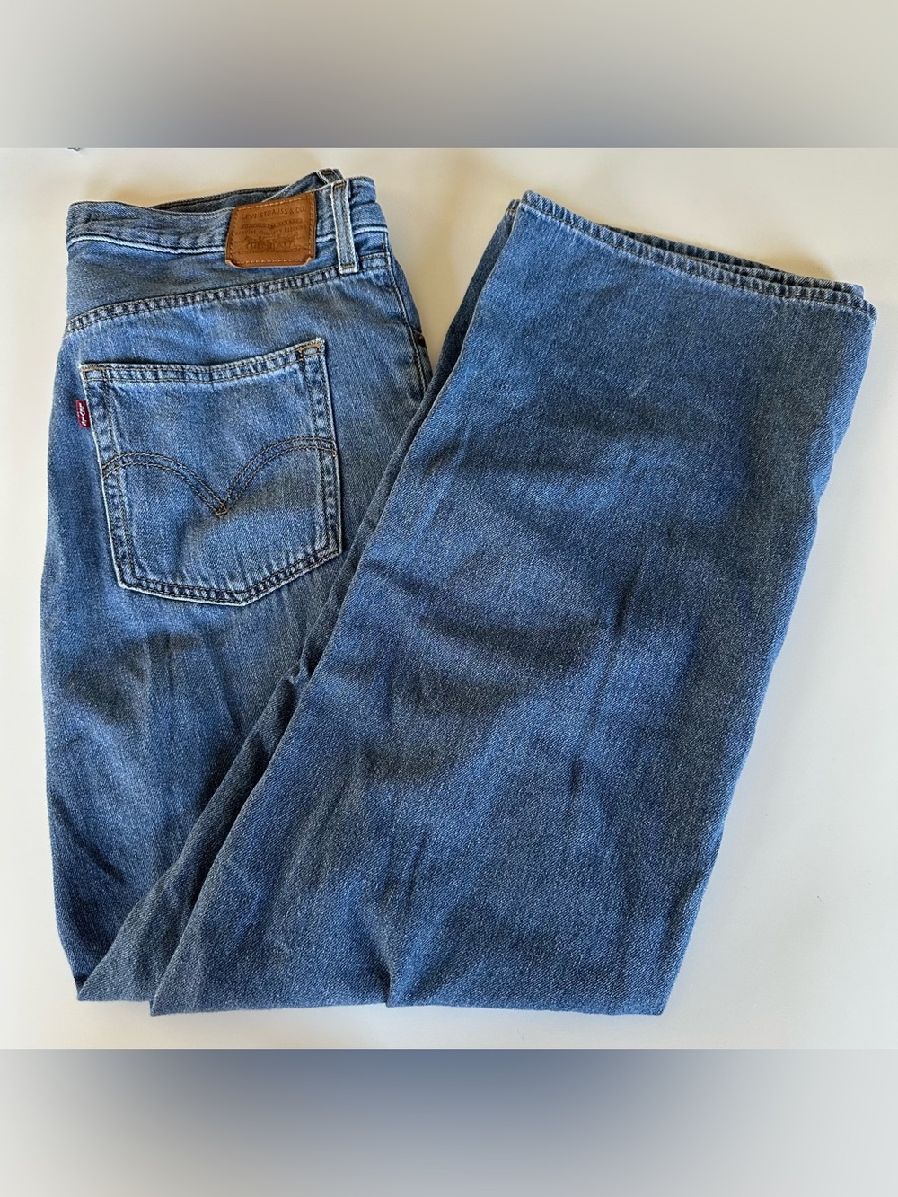 Levi’s Premium High Loose Wide Leg Jeans Medium Wash